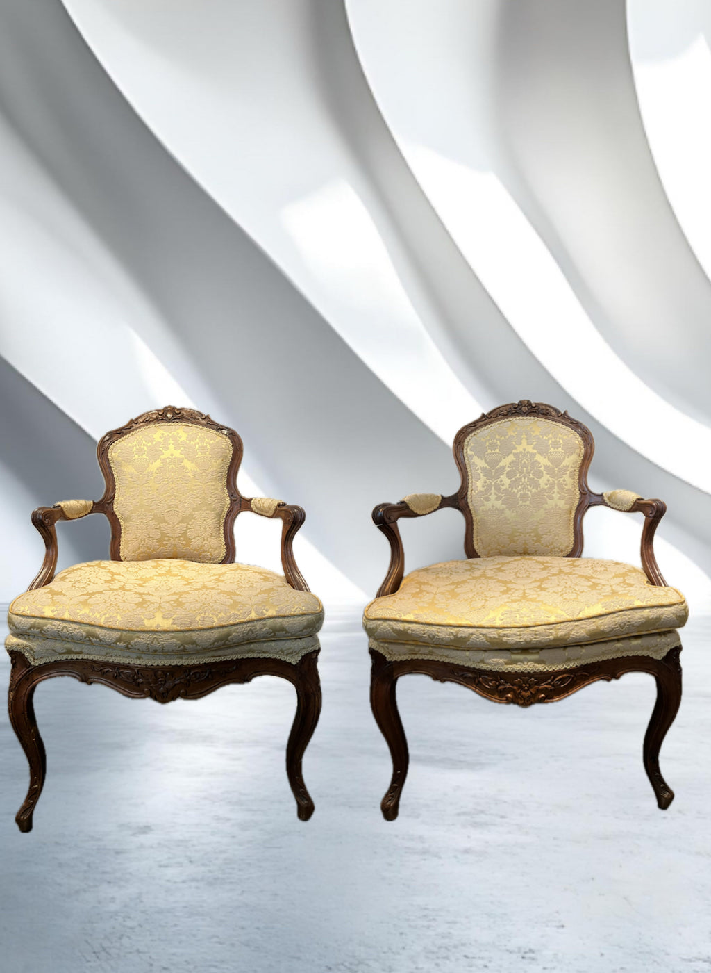 Paar Louis XV-stijl fauteuils (bergères)