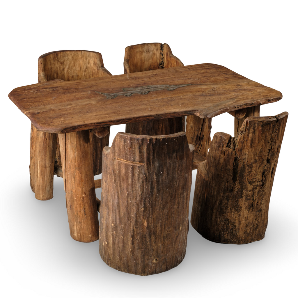 Spectaculaire boomstam eettafel met vier bijpassende stoelen