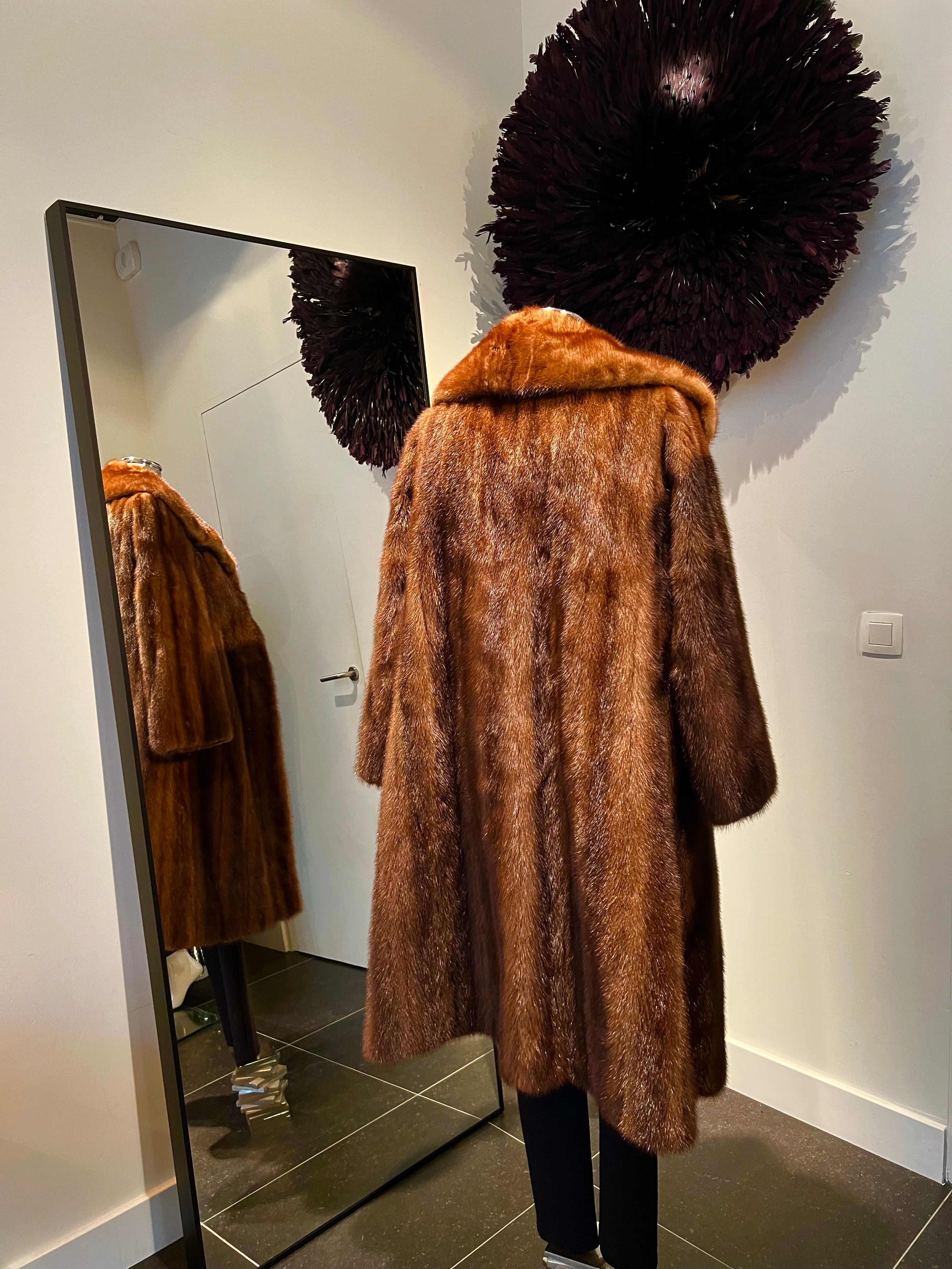 Vintage nertsbontmantel – Boucek Liège