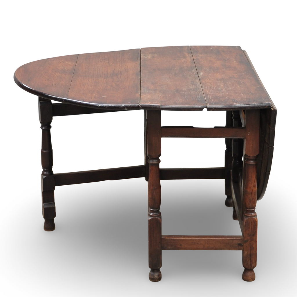 Early oak “gateleg” drop-leaf table – England, late 17th / early 18th century